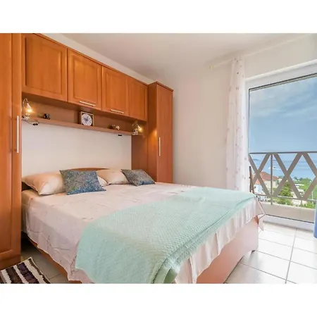 Apartment Stunning In With House Sea View