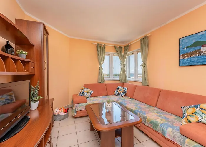 1 Bedroom In *