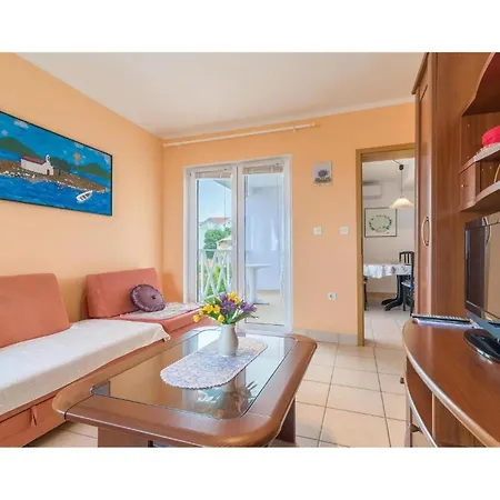 Stunning In With House Sea View Apartament
