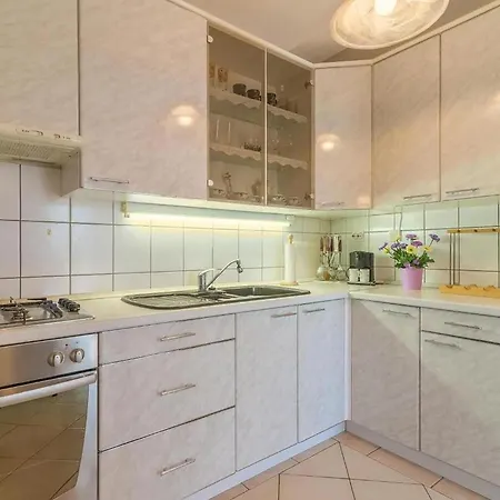 Stunning In With House Sea View Apartament