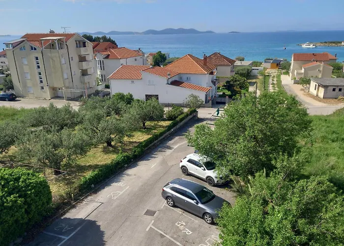 1 Bedroom In * Pakoštane